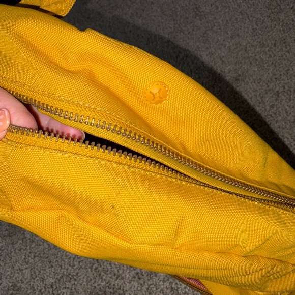 Herschel Supply Company Yellow Settlement 23.0L Backpack - Picture 5 of 8